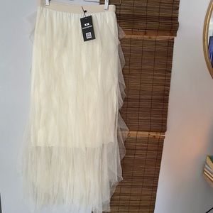 Missy Empire Cream Tulle Maxi Skirt